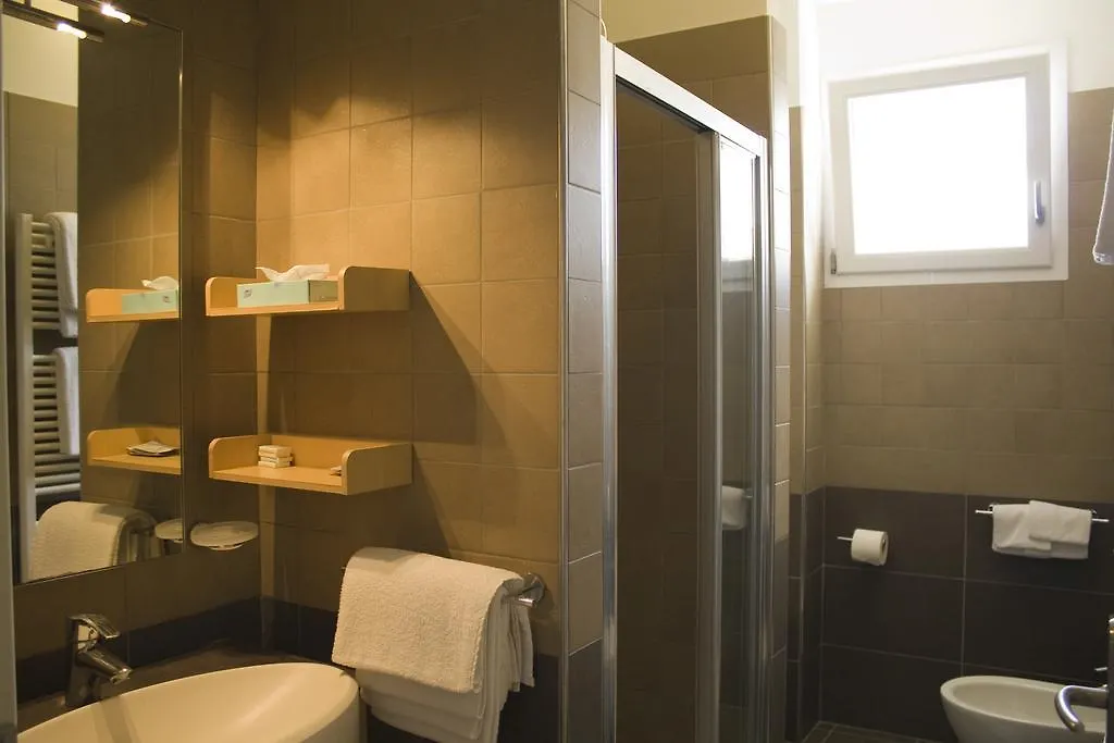 Aparthotel Royal Лидо-ди-Езоло