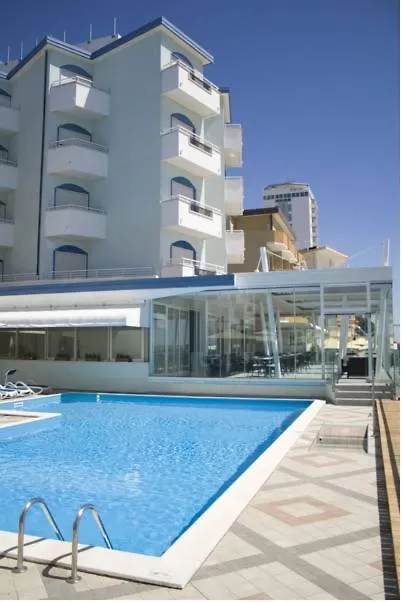 Aparthotel Royal Лидо-ди-Езоло